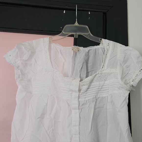 Top - Picture 2 of 3